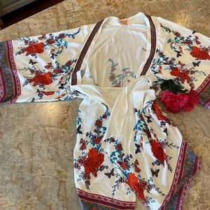 Flying Tomato Colorful Kimono Top M/L